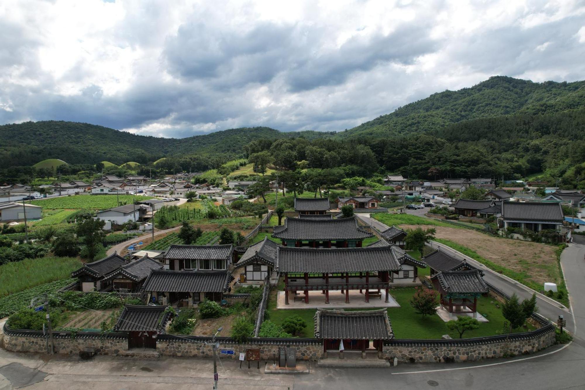 Gujeolcho Guesthouse Gyeongju Exteriör bild